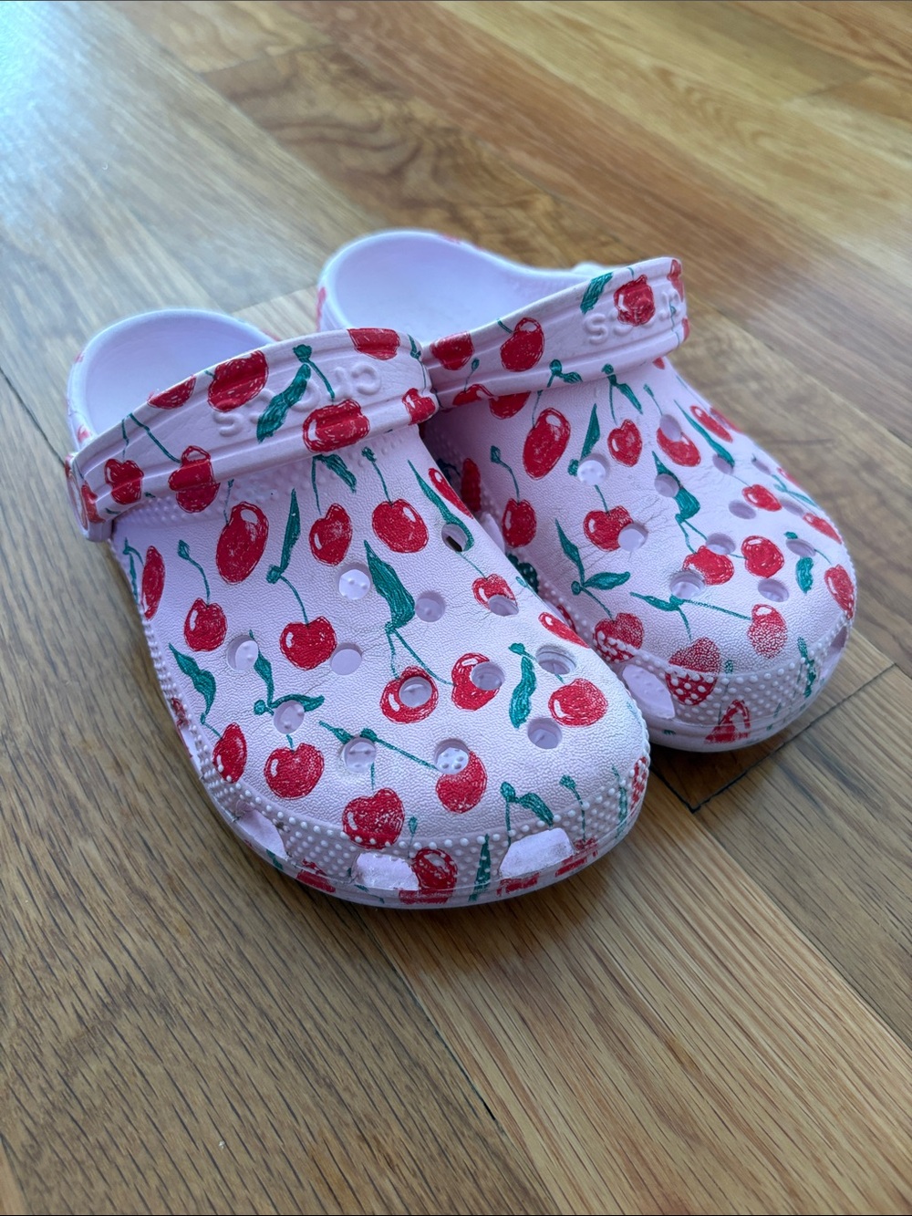CROCS Kids Pink Cherry Print Clogs size c13 youth 13